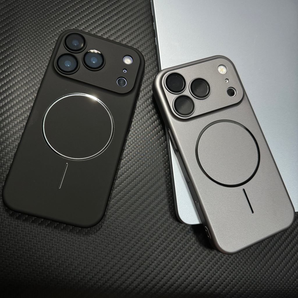 Ultra-thin magnetic case
