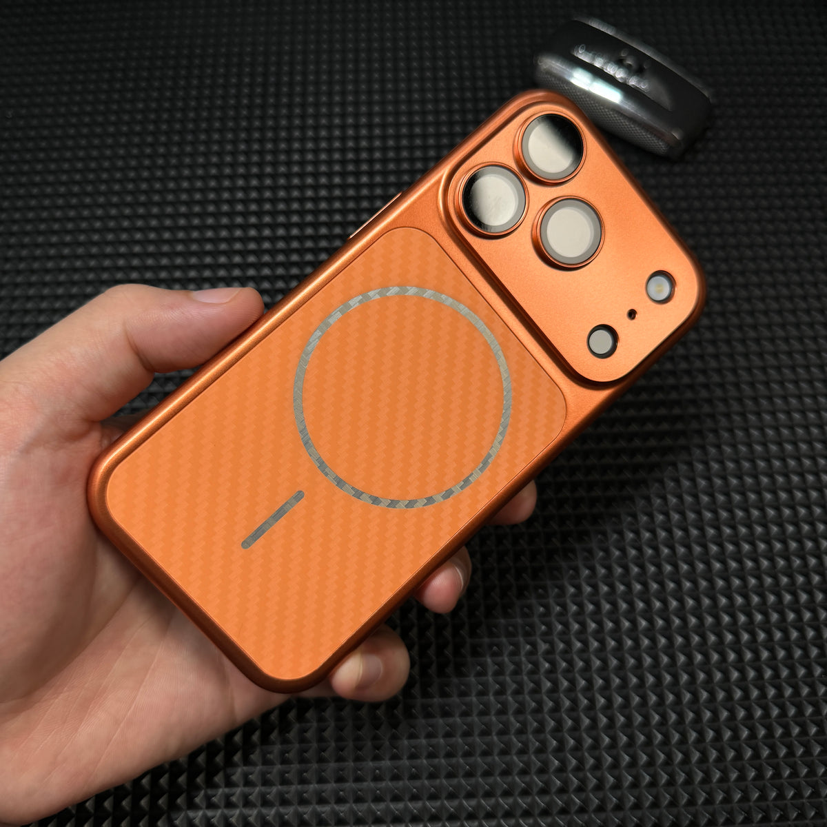 Slim and shockproof case