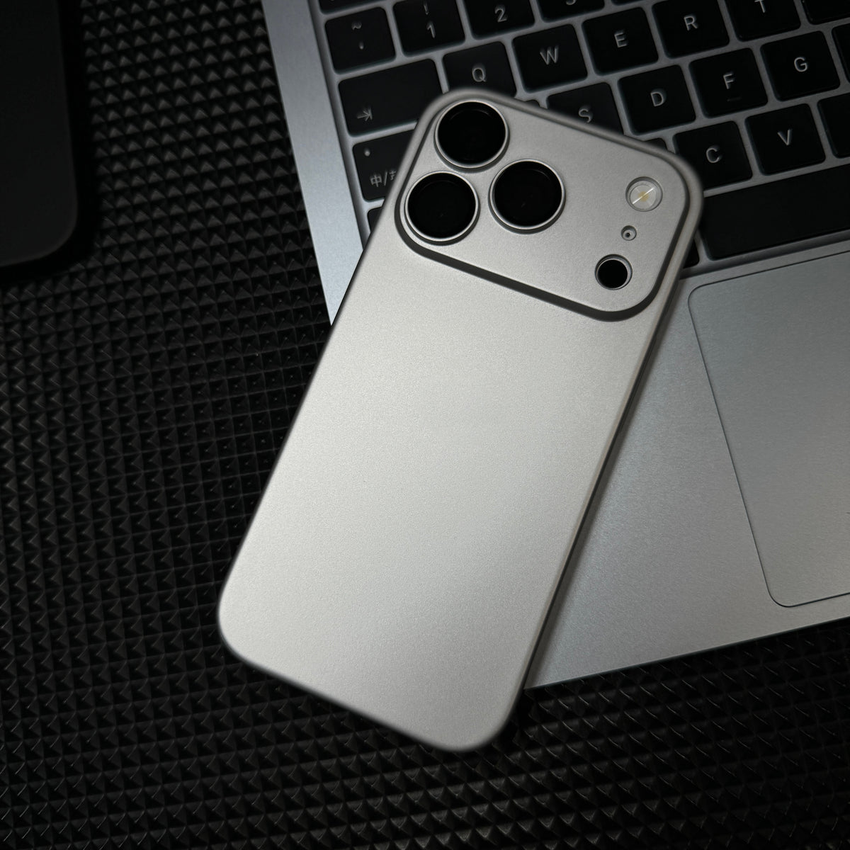 Ultra-thin frosted shockproof case