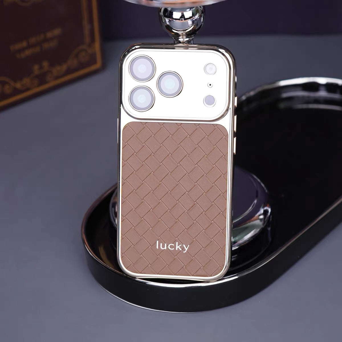 Woven pattern leather case