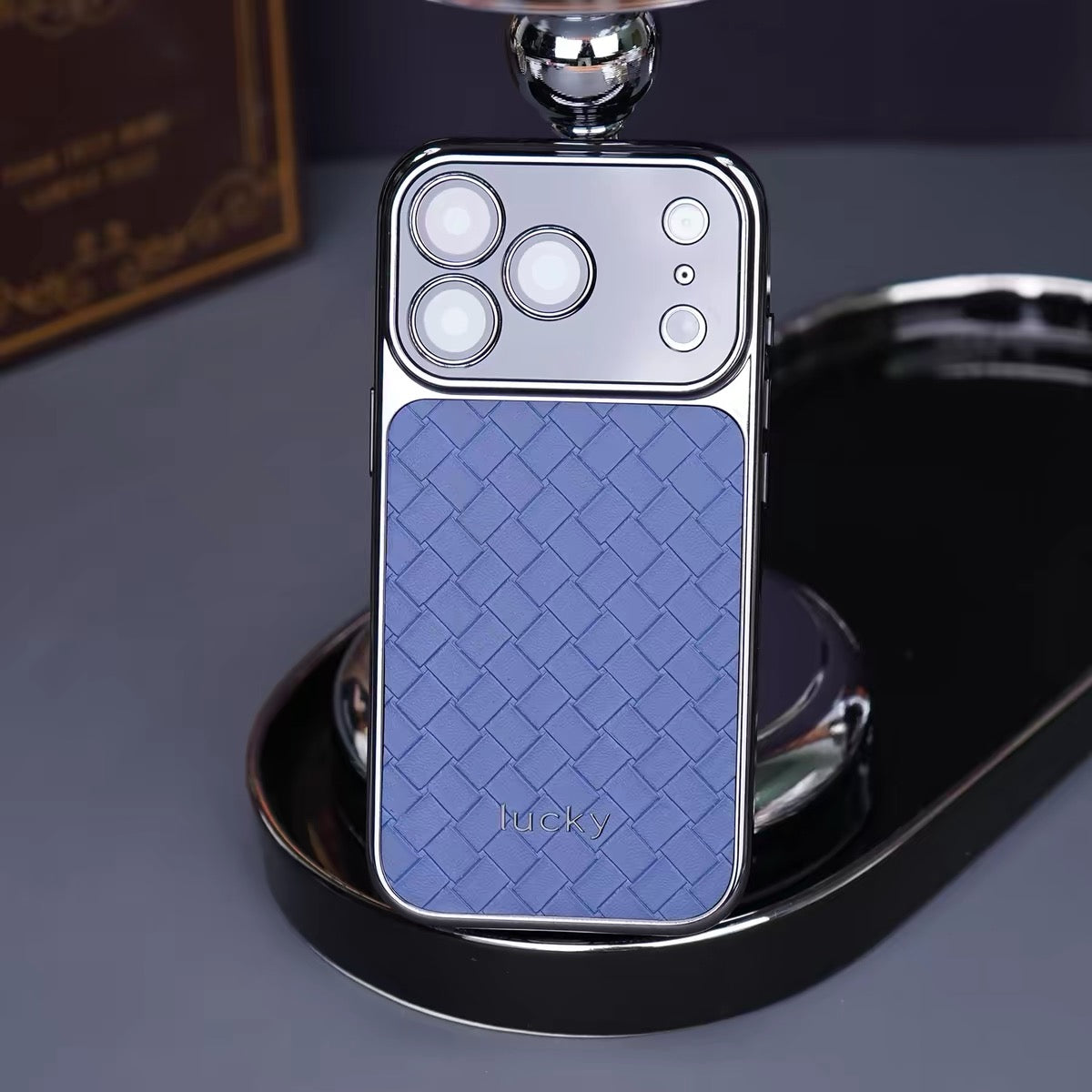 Woven pattern leather case